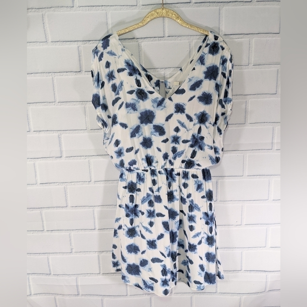 BB Dakota Blue/White Tie Dye V-neck Dress